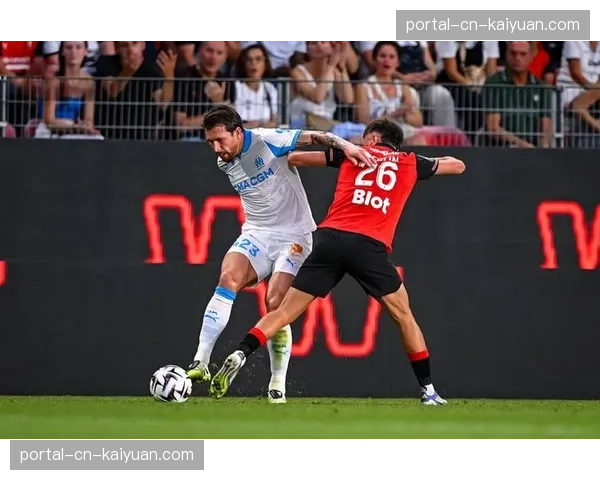 法甲官方宣布下赛季起将试行扩大替补席人数至15人 法甲官方宣布下赛季起将试行扩大替补席人数至15人