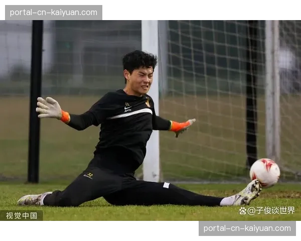 特写：时隔三年重返中超，广州队小将凌杰攻入个人首球后落泪